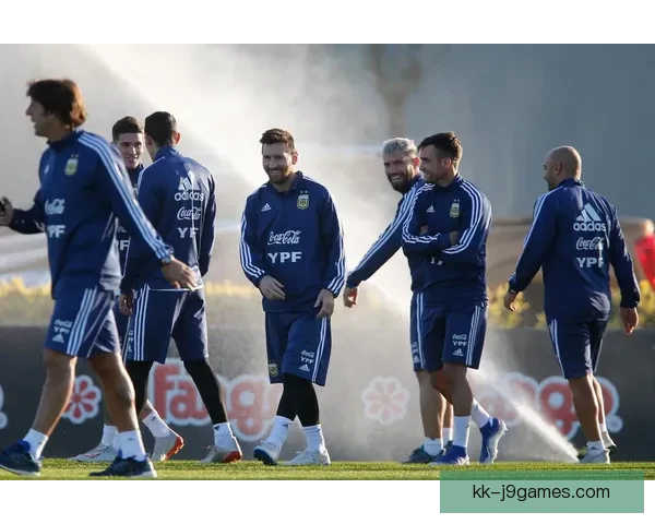 美洲杯赛场门将神勇发挥成就球队命运转折点关键作用全面盘点深度